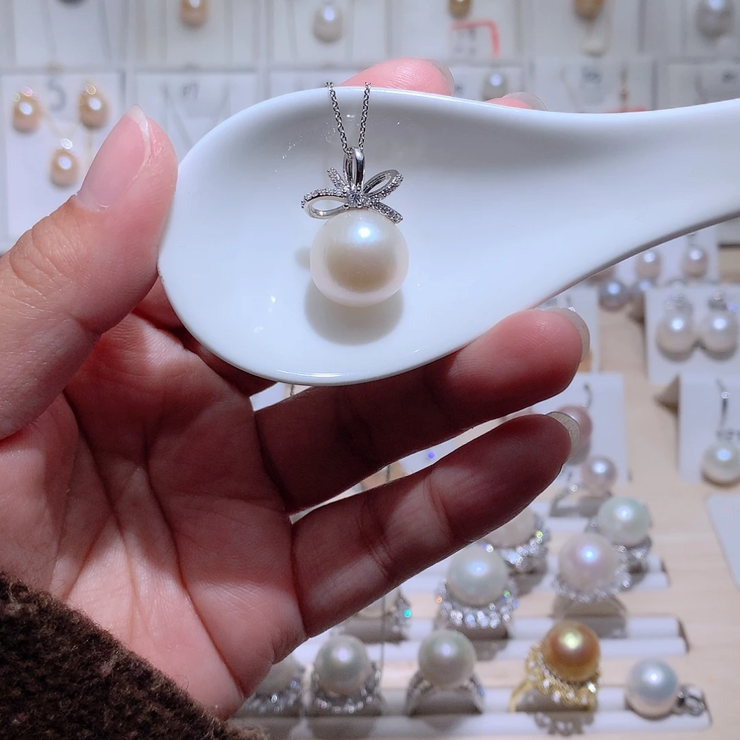 吊坠(赠链)淡水珍珠未镶嵌CC14.7-14mm