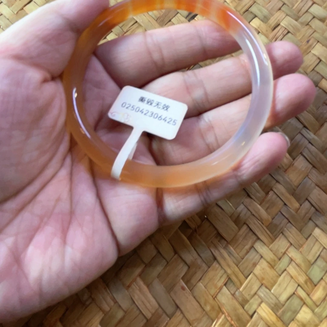 玛瑙/玉髓手镯未镶嵌姐***尘