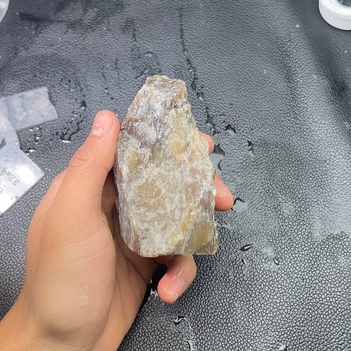和田玉（糖玉）未镶嵌手镯