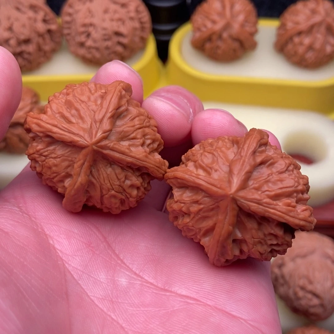 文玩核桃把件毕业金锭元宝四棱38