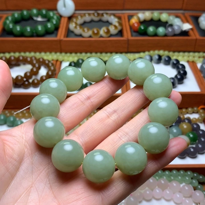 和田玉手串未镶嵌