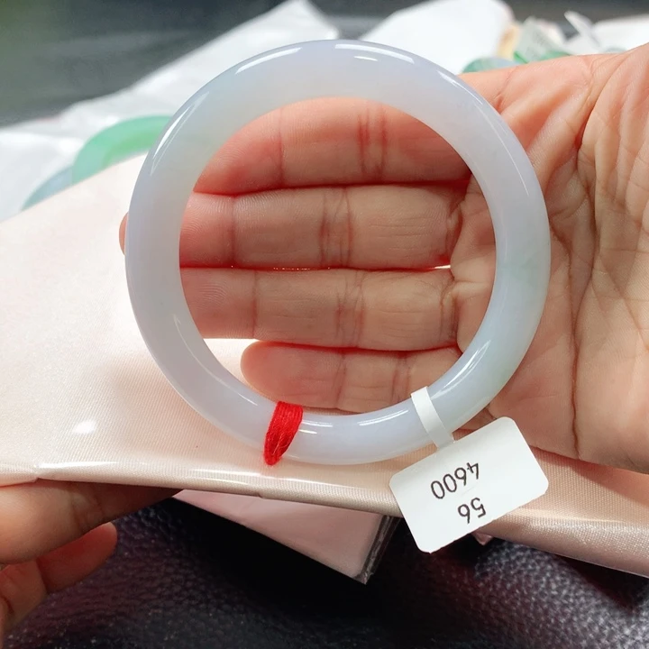 翡翠手镯未镶嵌56565656