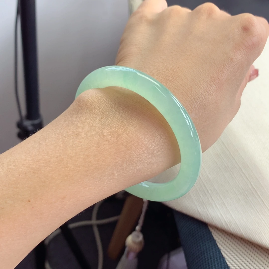 翡翠手镯未镶嵌17号