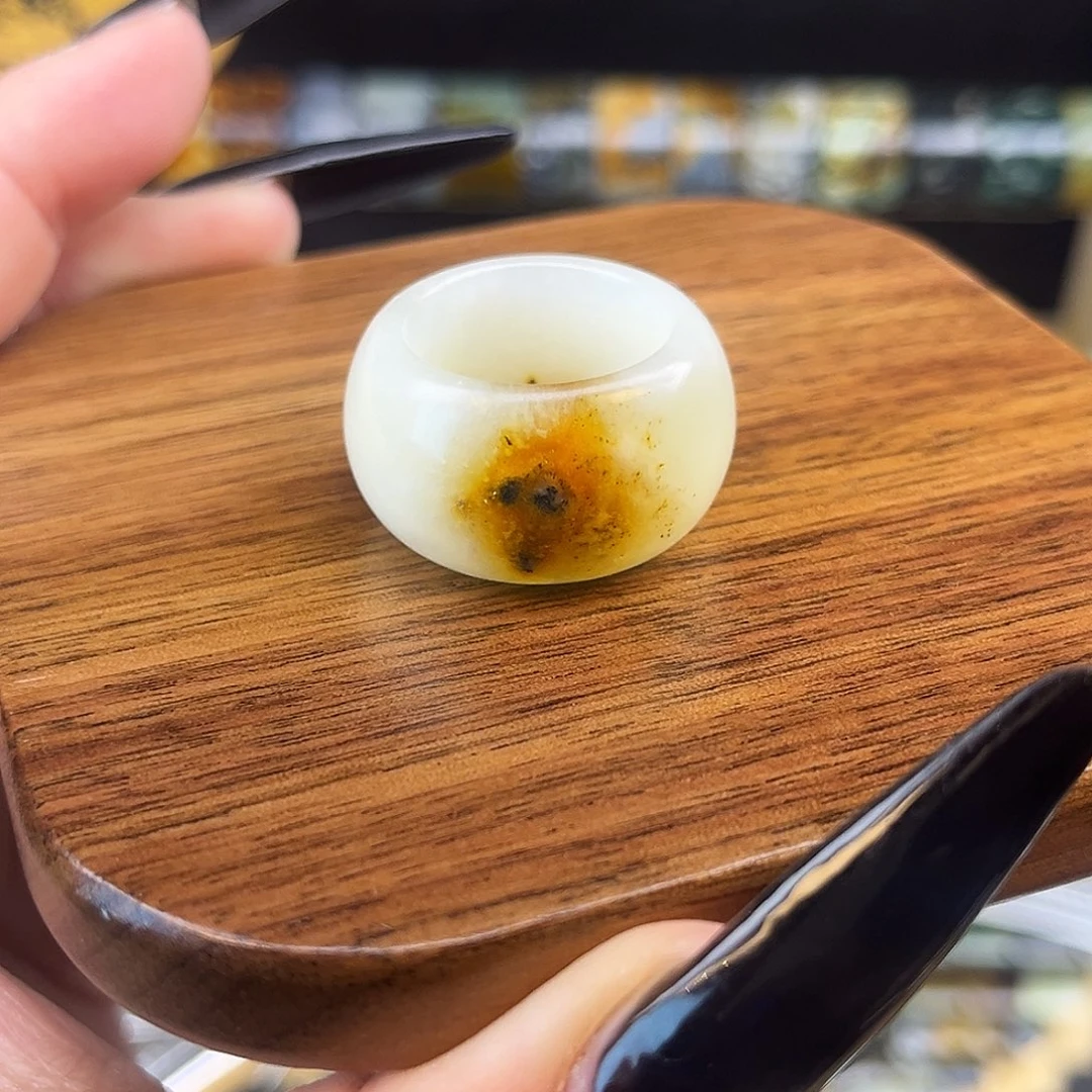 岫玉未镶嵌戒指18.港有瑕