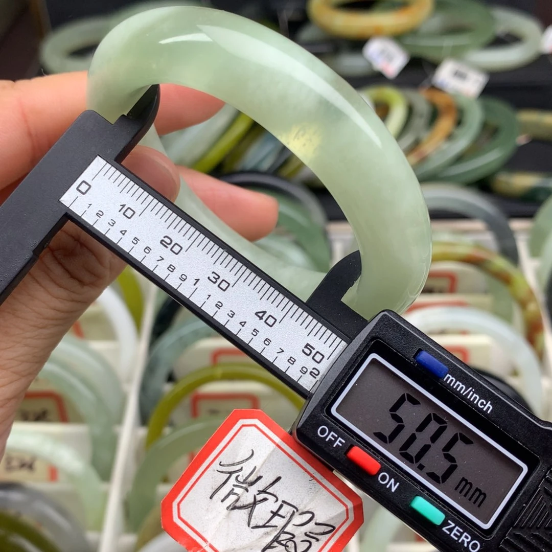 未镶嵌蛇纹石玉手镯341