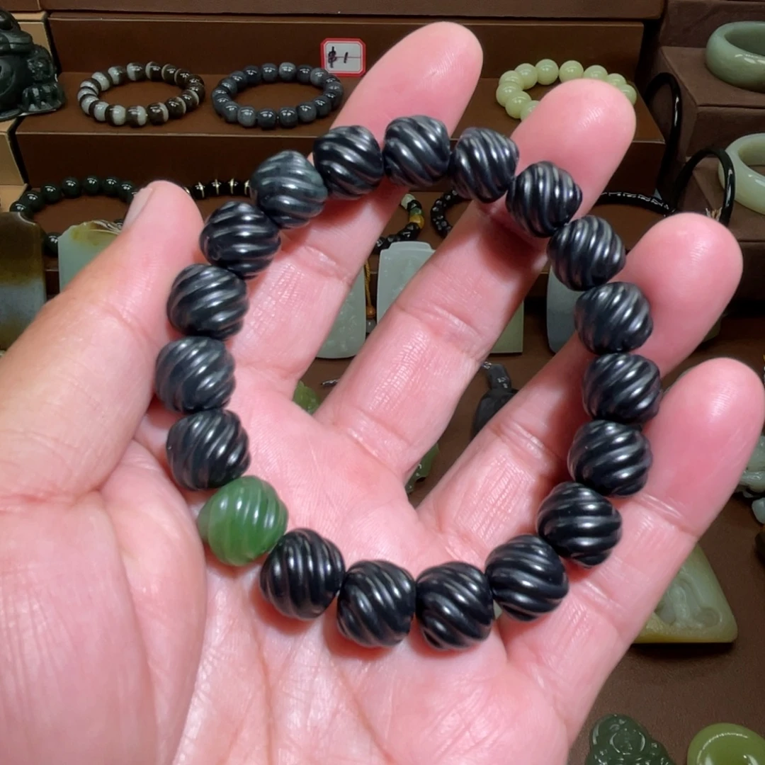 和田玉未镶嵌手串