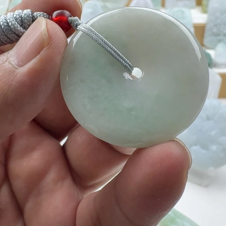 翡翠未镶嵌颈饰天然缅甸A货翡翠