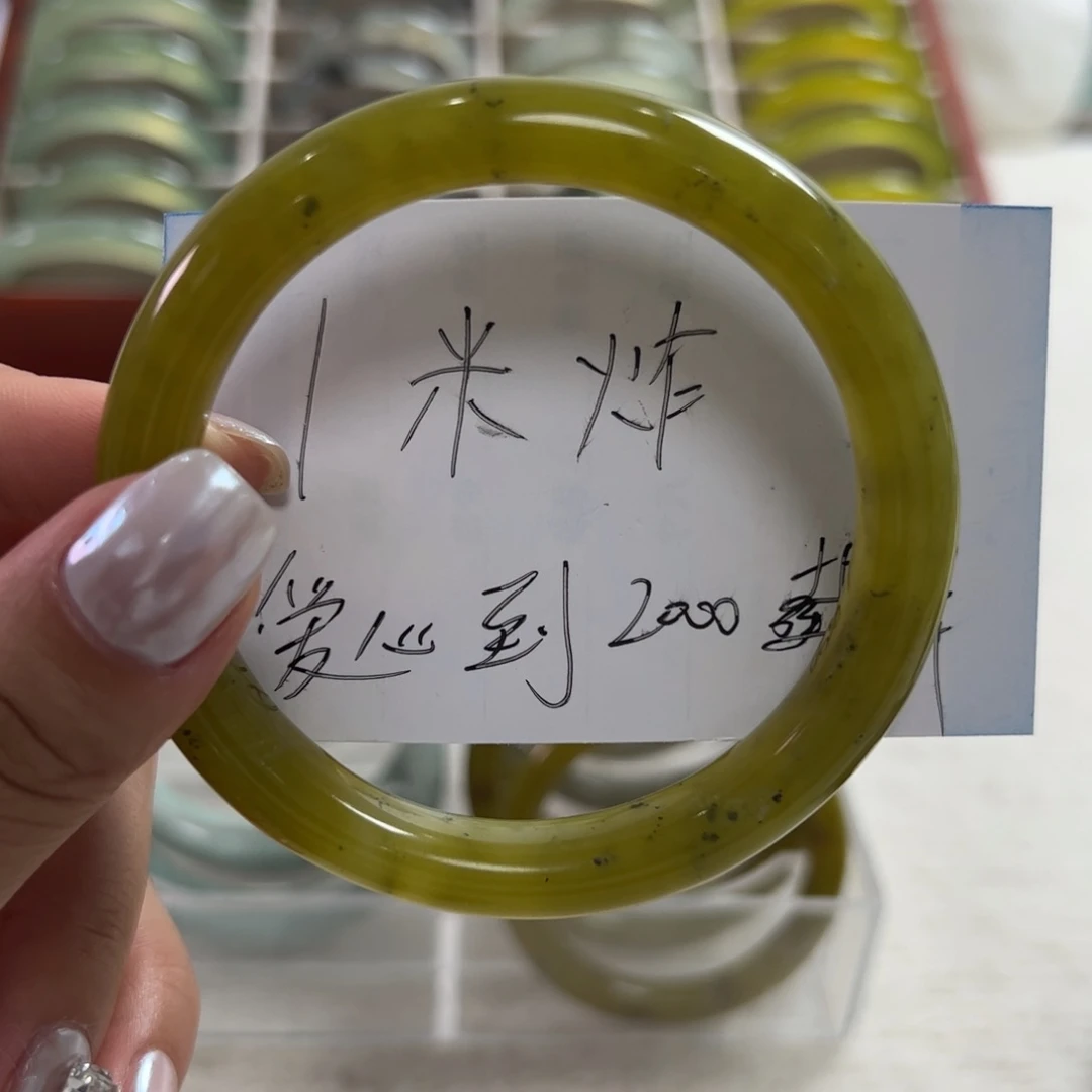 蛇纹石玉未镶嵌手镯溯***之