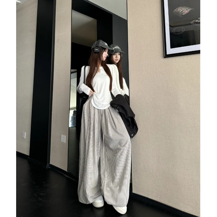 慵懒风白色V领长袖薄款T恤女装秋季新款条纹休闲阔腿裤长裤两件套