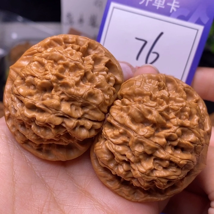文玩核桃把件50官帽76