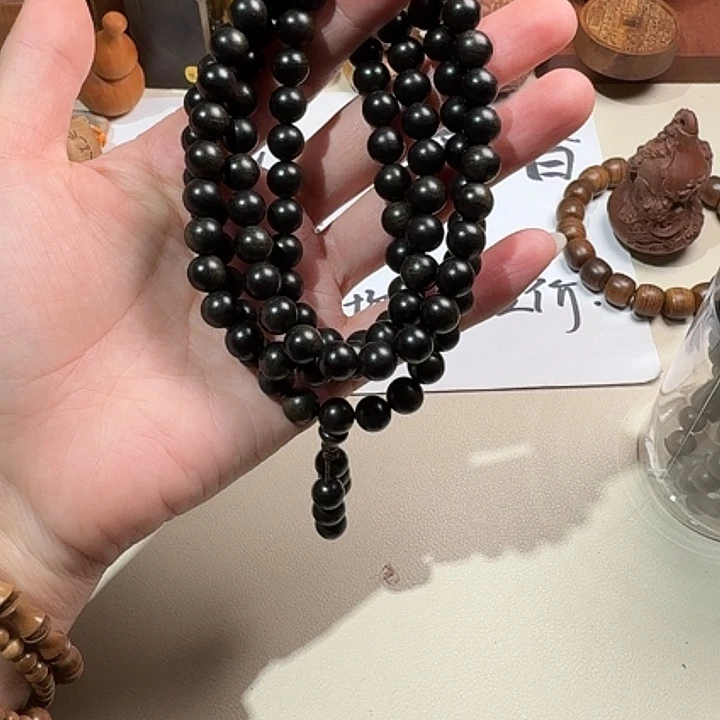 檀香木印度迈索尔老山檀香阴沉0.8/108横纹沉水微瑕