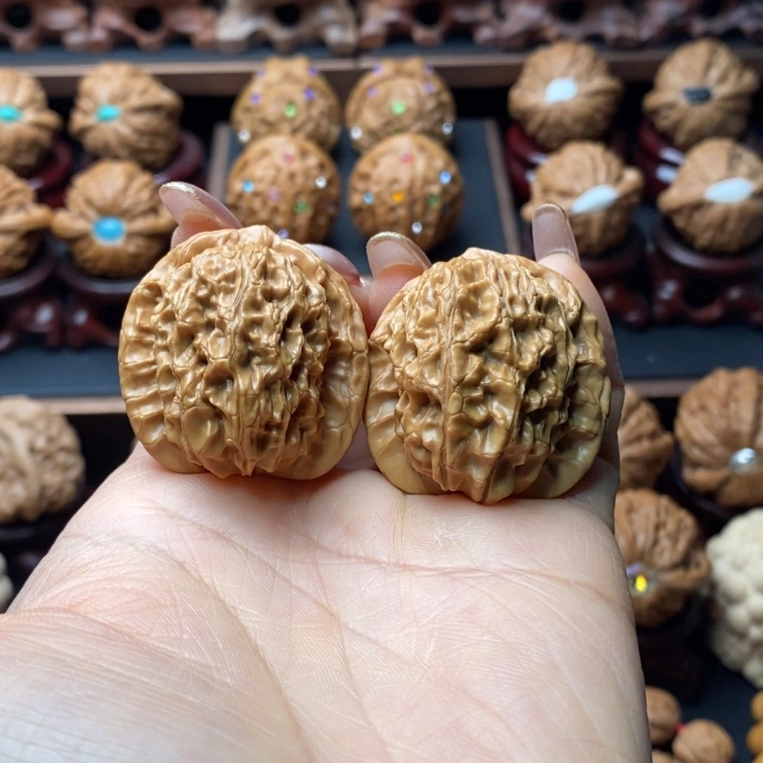 文玩核桃吊坠马老四