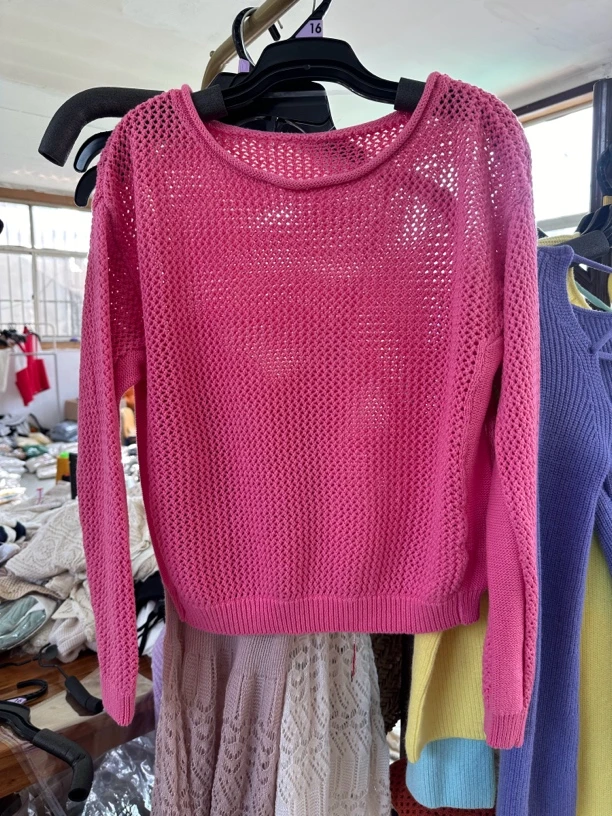 出口日韩镂空上衣