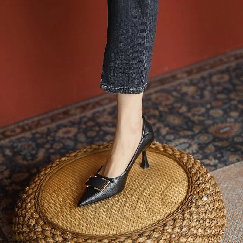 穿高跟鞋的吴大叔羊皮不累脚软皮小码313233高跟鞋女2025新款冬细