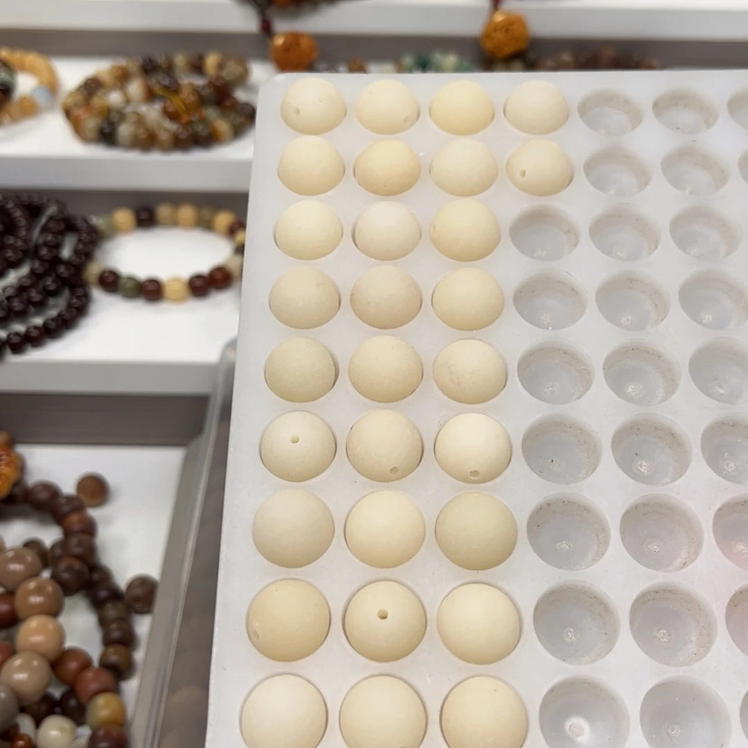 白玉菩提吊坠奶白原籽30颗