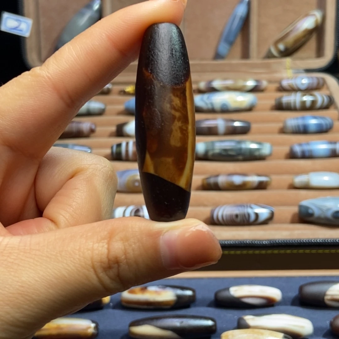 梵***道玛瑙/玉髓未镶嵌颈饰