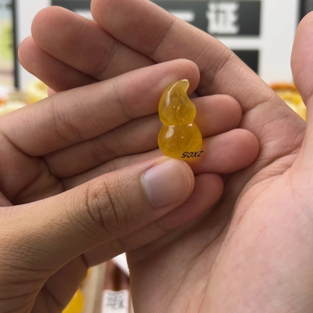 琥珀未镶嵌珠宝奇石
