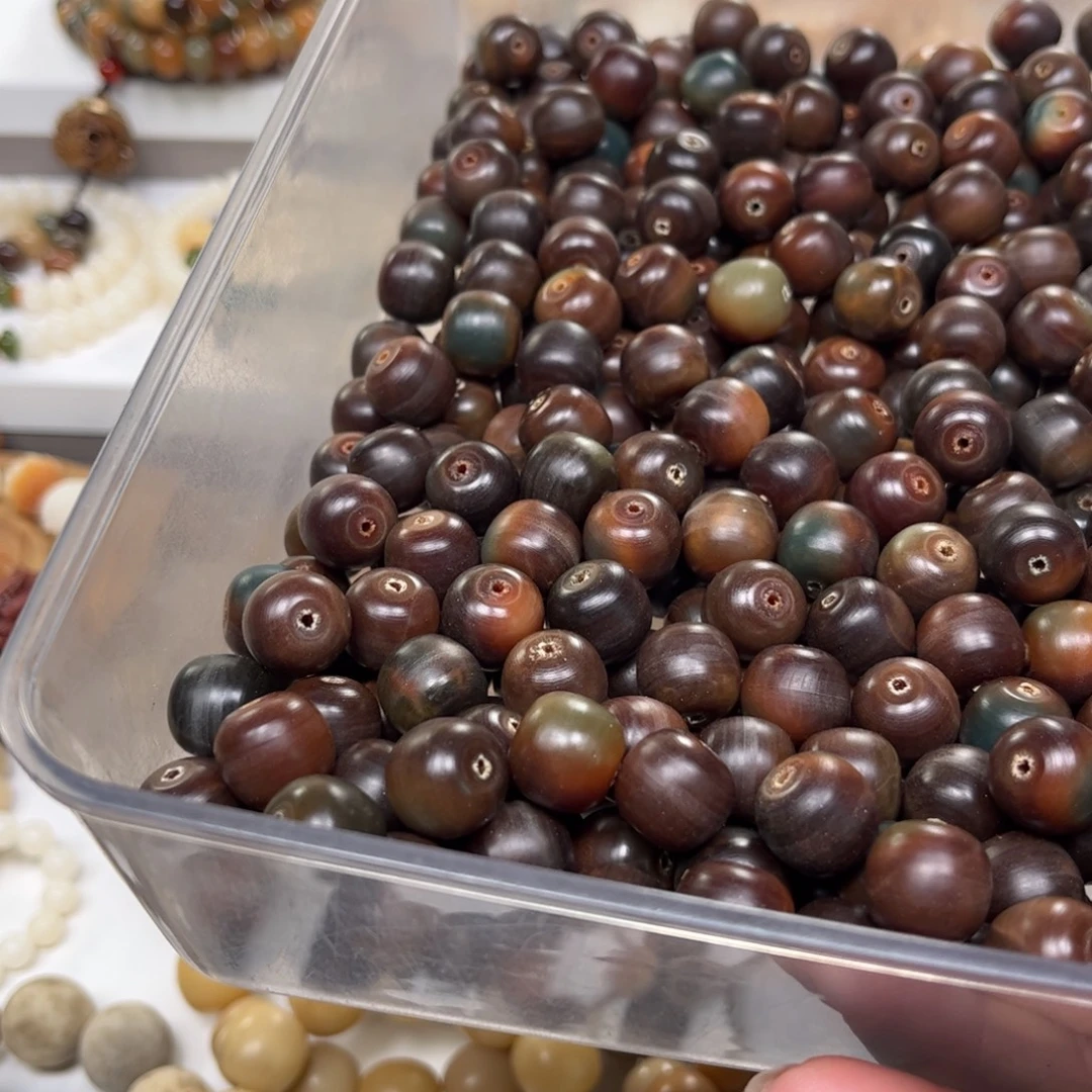 白玉菩提吊坠炫彩桶珠36颗卡13.7的