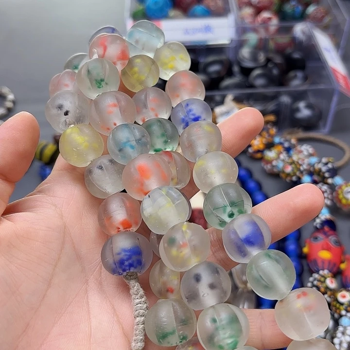 琉璃颈饰琉璃琉璃