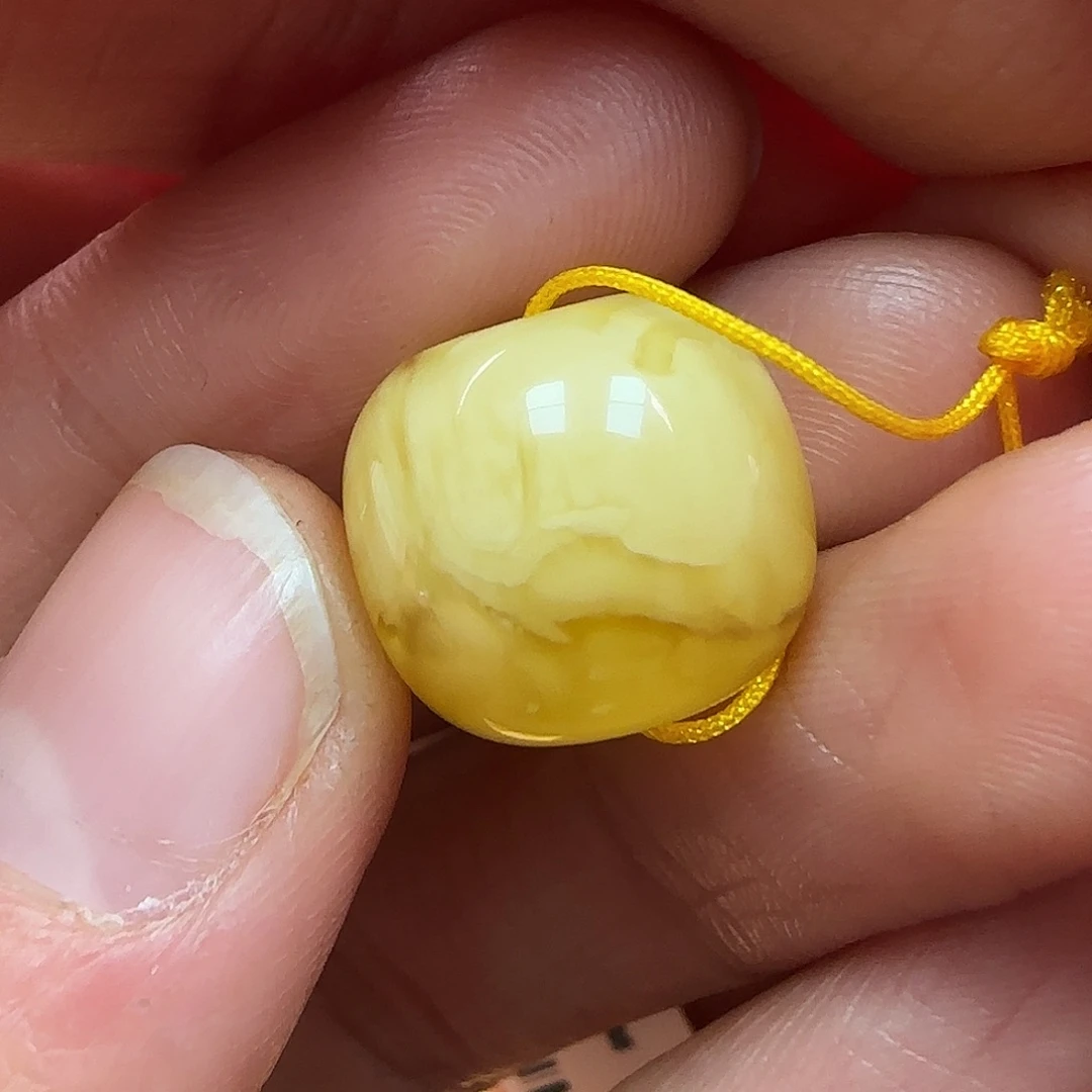 蜜蜡未镶嵌珠宝奇石