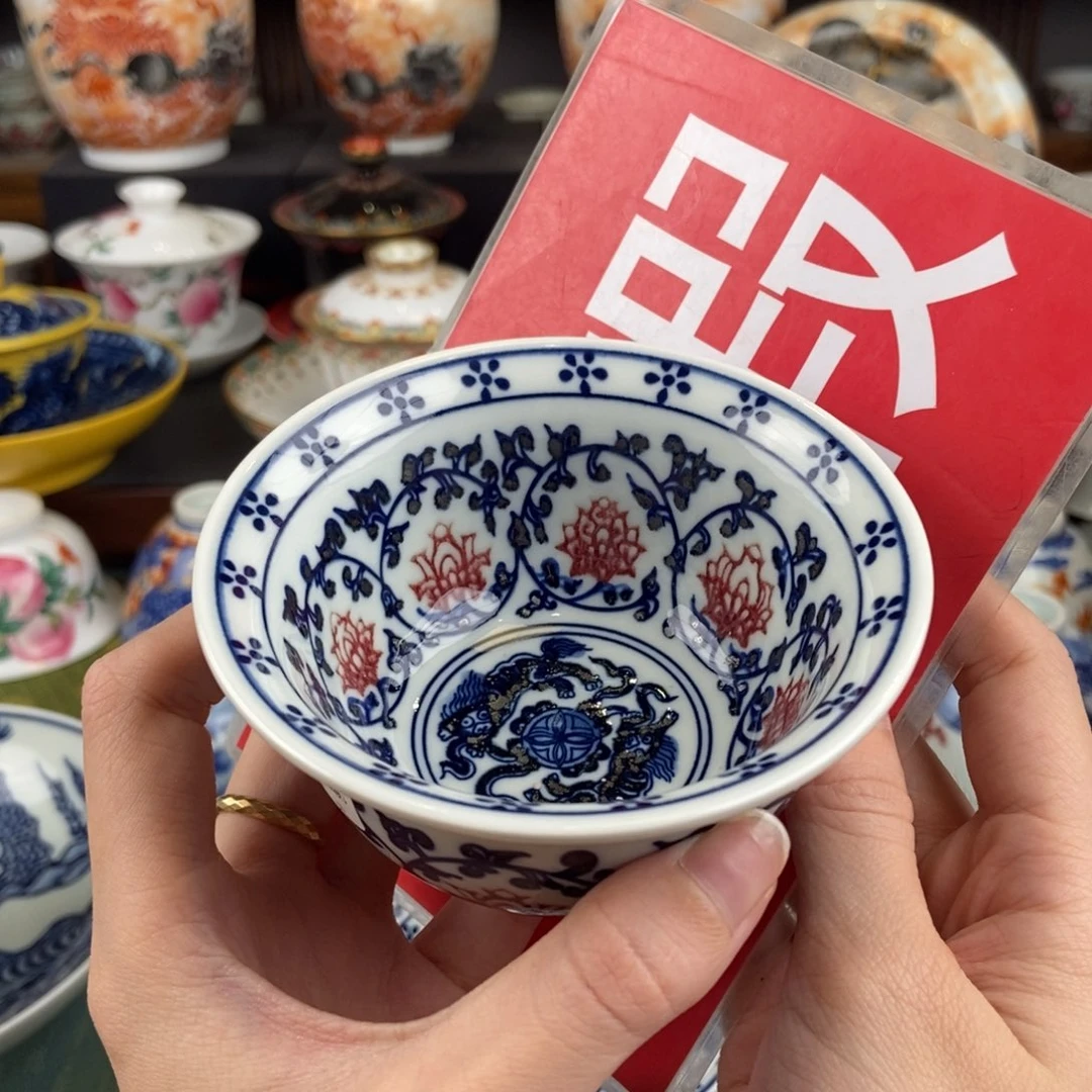 陶瓷的设计师是一个人