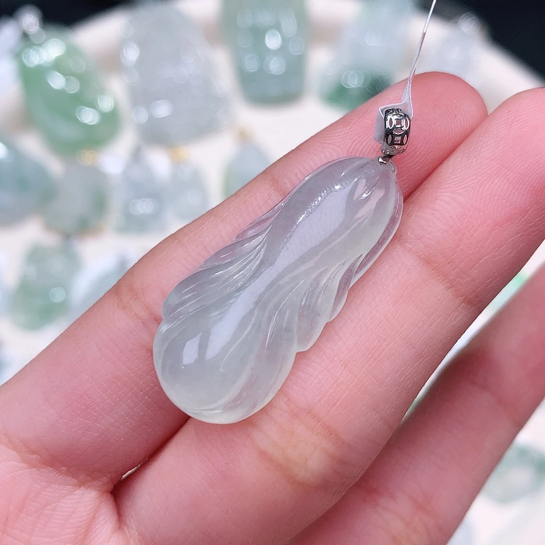 颈饰18K金镶嵌翡翠32-14.8-7.3