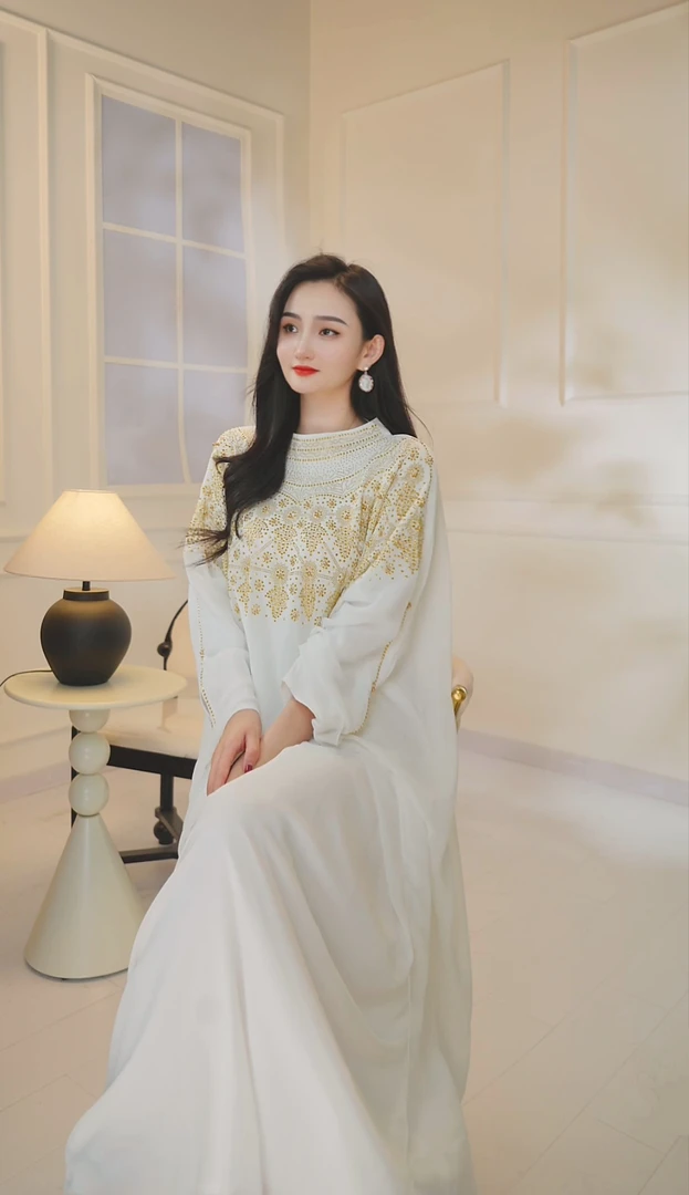 2025年新款迪拜长袍手工带钻连衣裙065