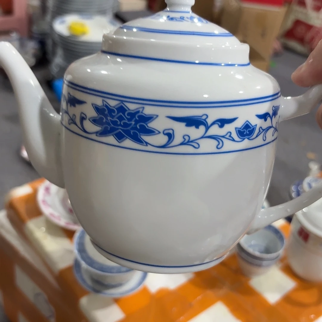景德镇现代陶瓷用品