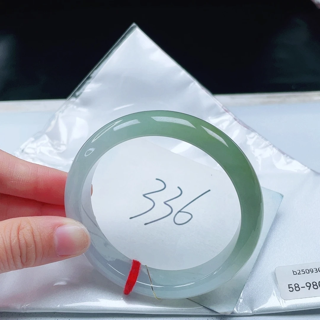 翡翠未镶嵌手镯58正圈