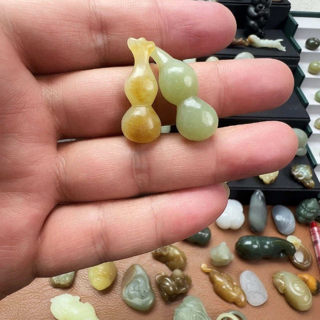 墨***璟和田玉（糖玉）未镶嵌珠宝半成品