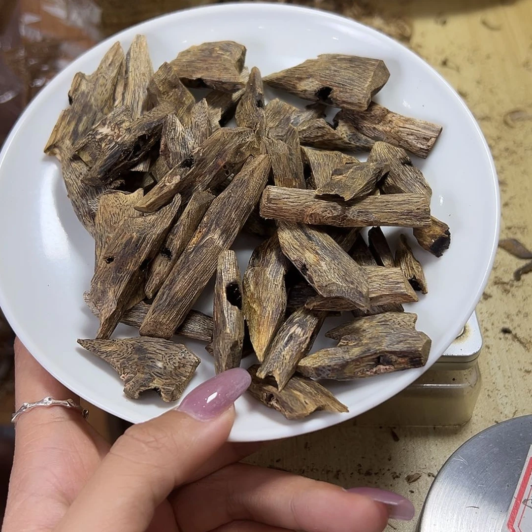 香料绿棋楠陆河块料30克