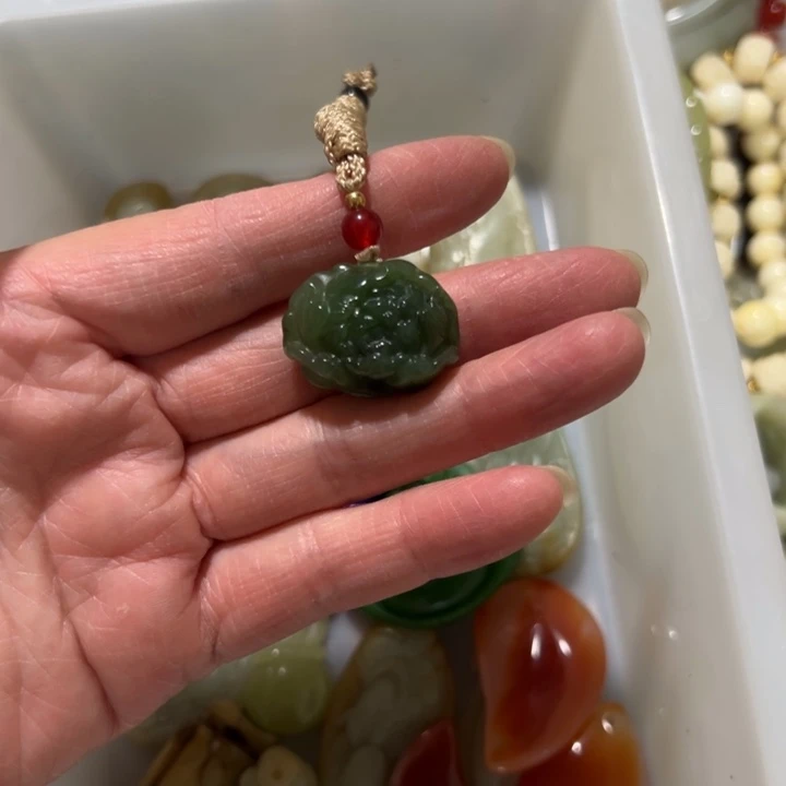 芳***…非金属木质感谢感谢