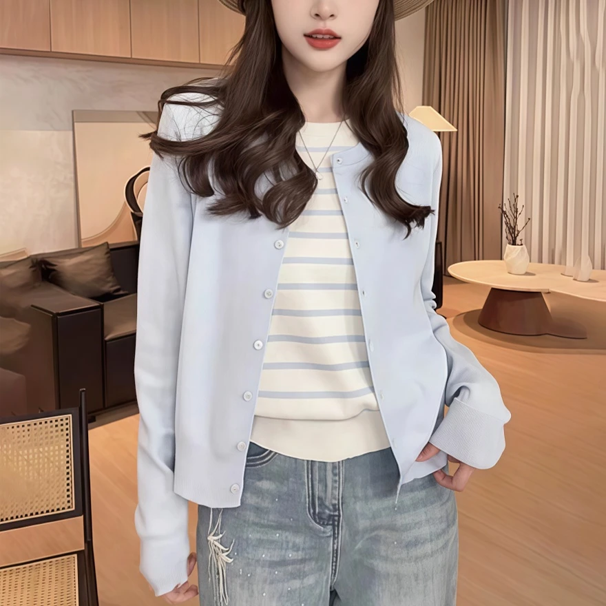 韩系小清新甜美减龄穿搭撞色条纹假两件针织衫女新款温柔软糯上衣