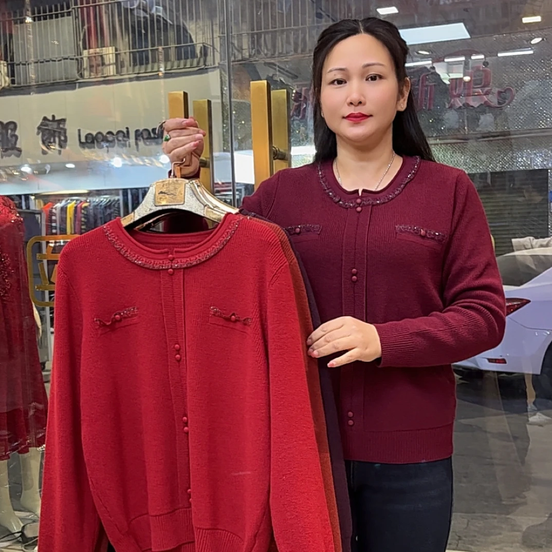 中老年妈妈冬季小香风加厚洋气百搭针织打底衫上衣