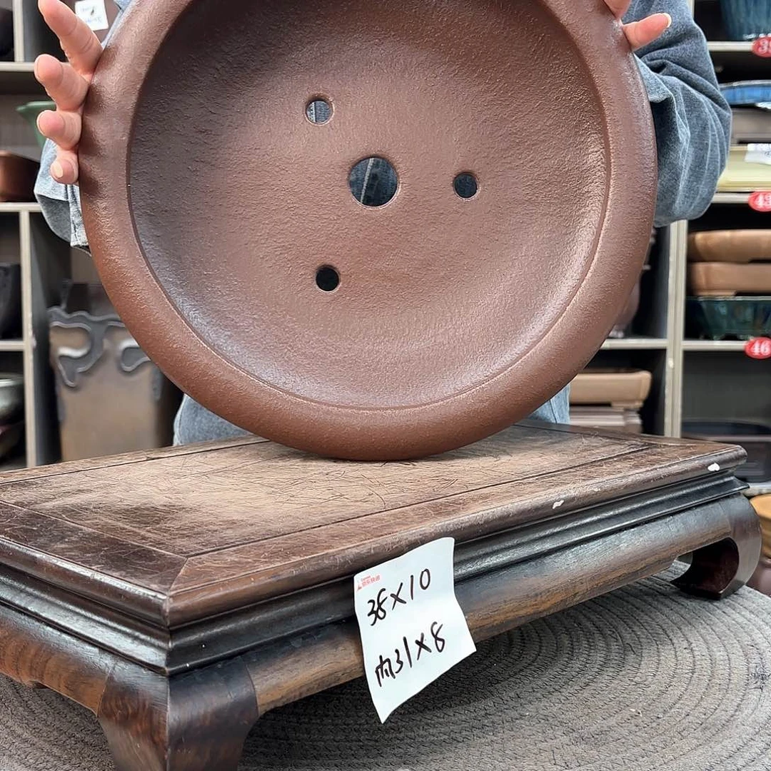 紫砂花盆紫砂的花是一朵