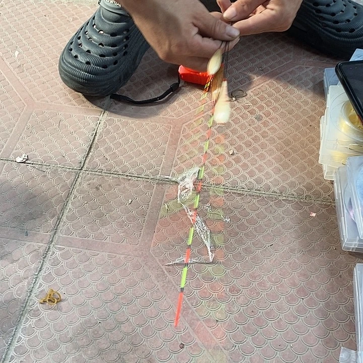 1号芦苇鱼漂随机发3根
