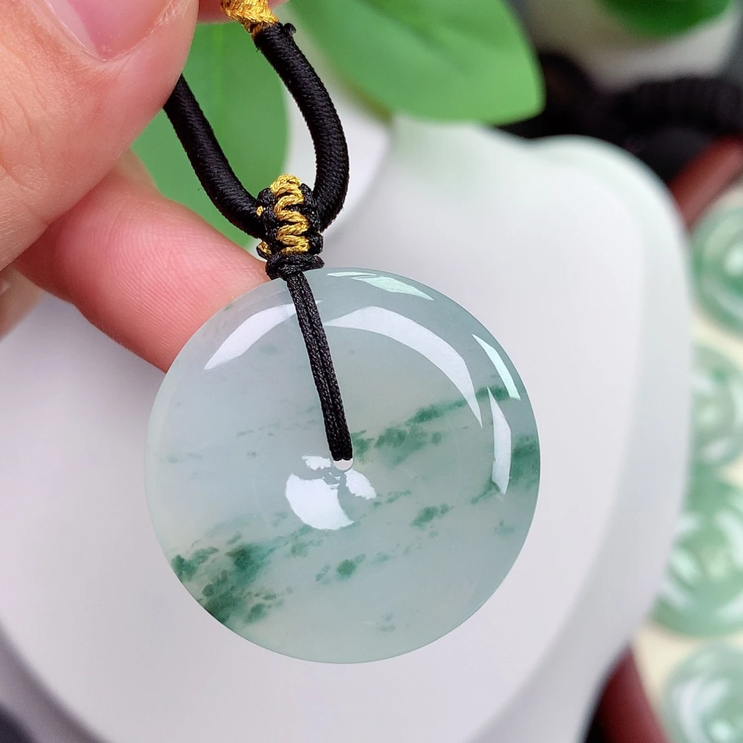 翡翠未镶嵌颈饰平安扣30.8x4.9mm