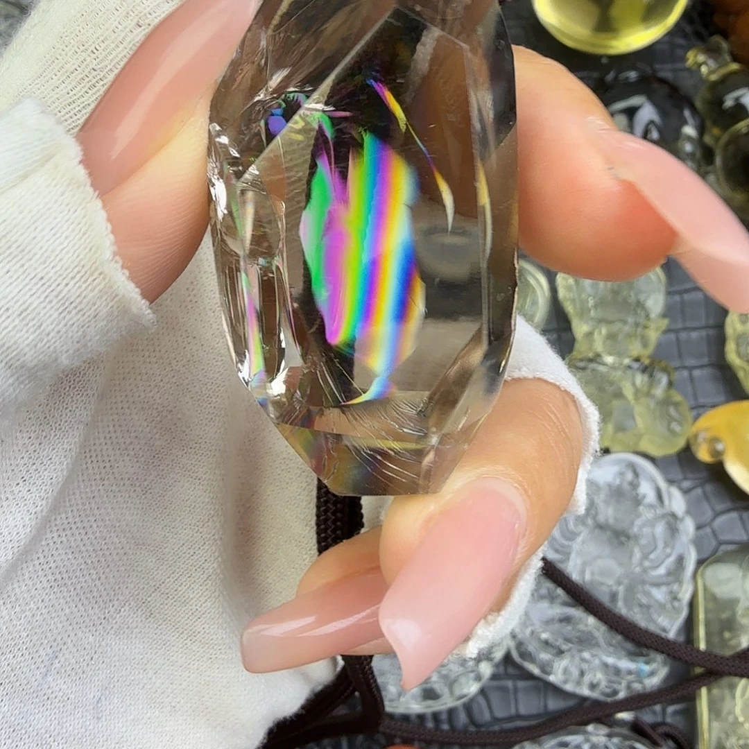 ****莹车挂未镶嵌水晶水晶