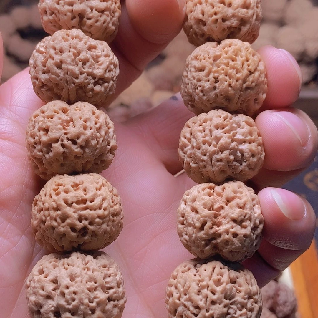 金刚菩提把件5瓣23针孔蜂王