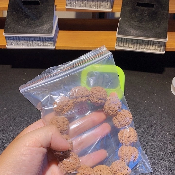 阳***驴金刚菩提手串这样