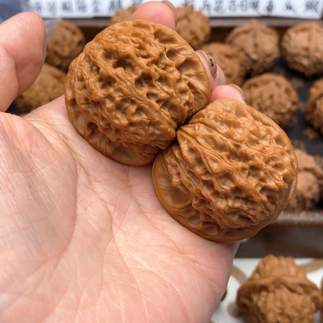 *****把件文玩核桃122号血麒麟