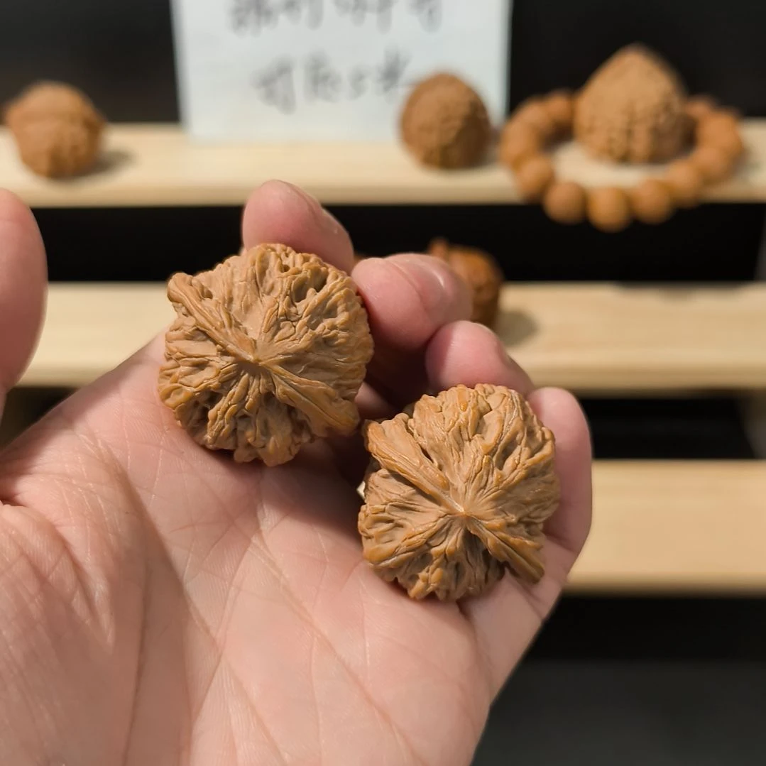 文玩核桃吊坠37赵闷