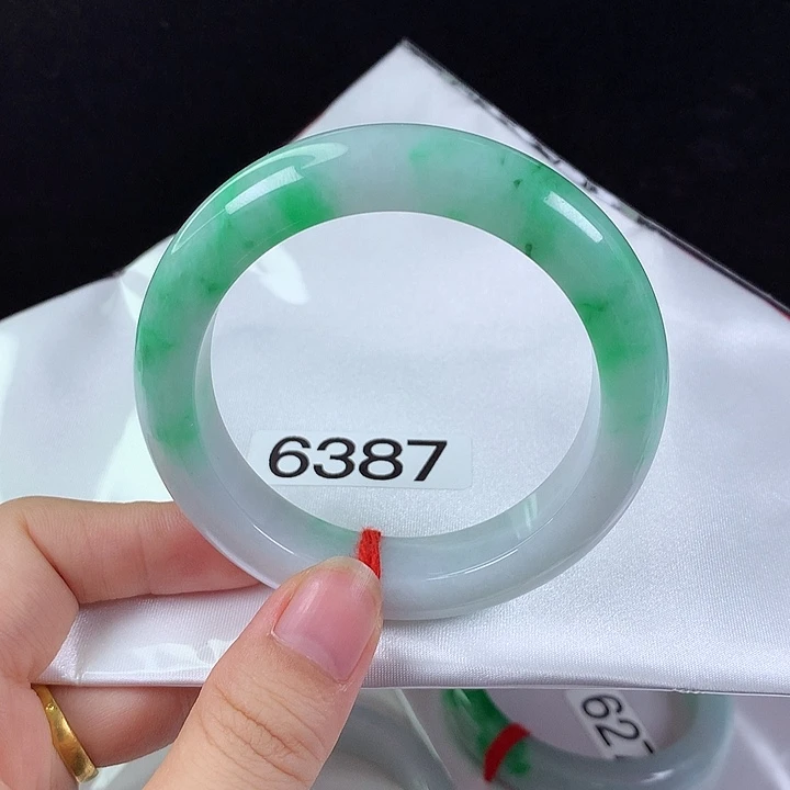 翡翠未镶嵌手镯55圈