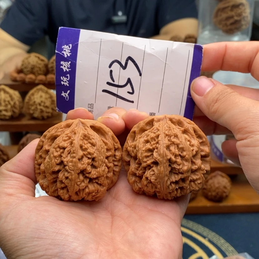 【闪购商品】文玩核桃把件45粗筋