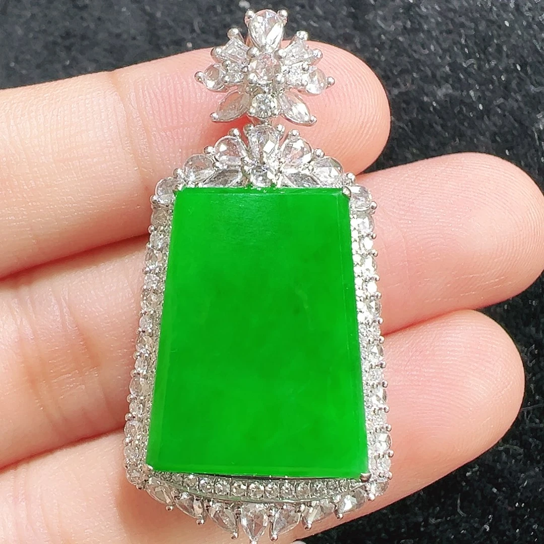 翡翠18K金镶嵌吊坠(不含链)