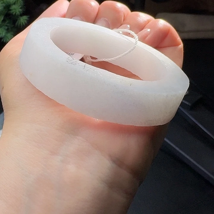 小***明定制翡翠未镶嵌翡翠手镯50-54贵妃都可以做