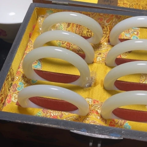 茶盏淡**爱瓷器等文物的保护工作中发挥