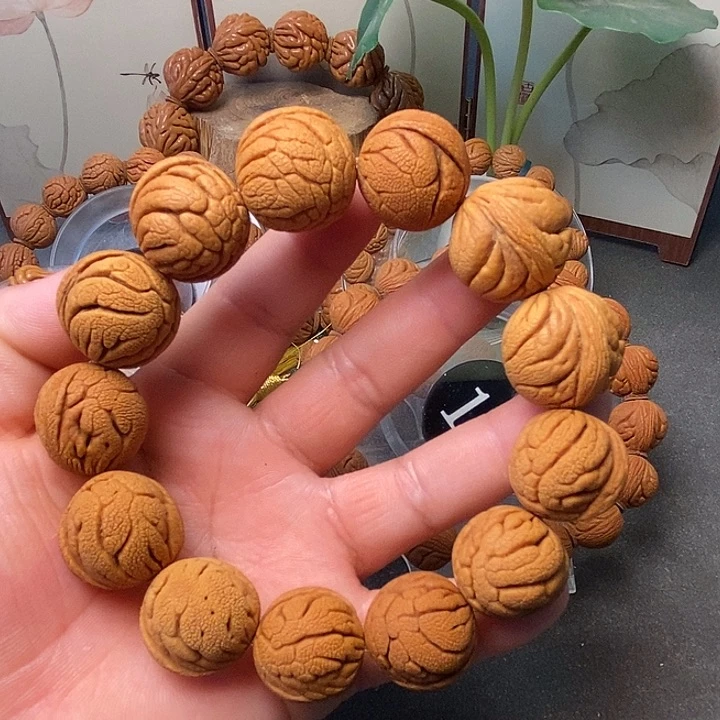 吊坠桃核秦岭山脉中段野生桃核