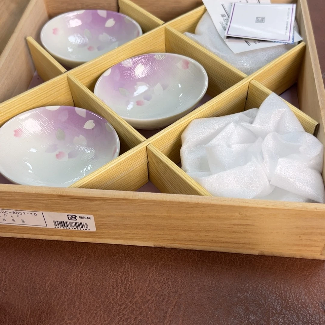 善待五只瓷器瓷器