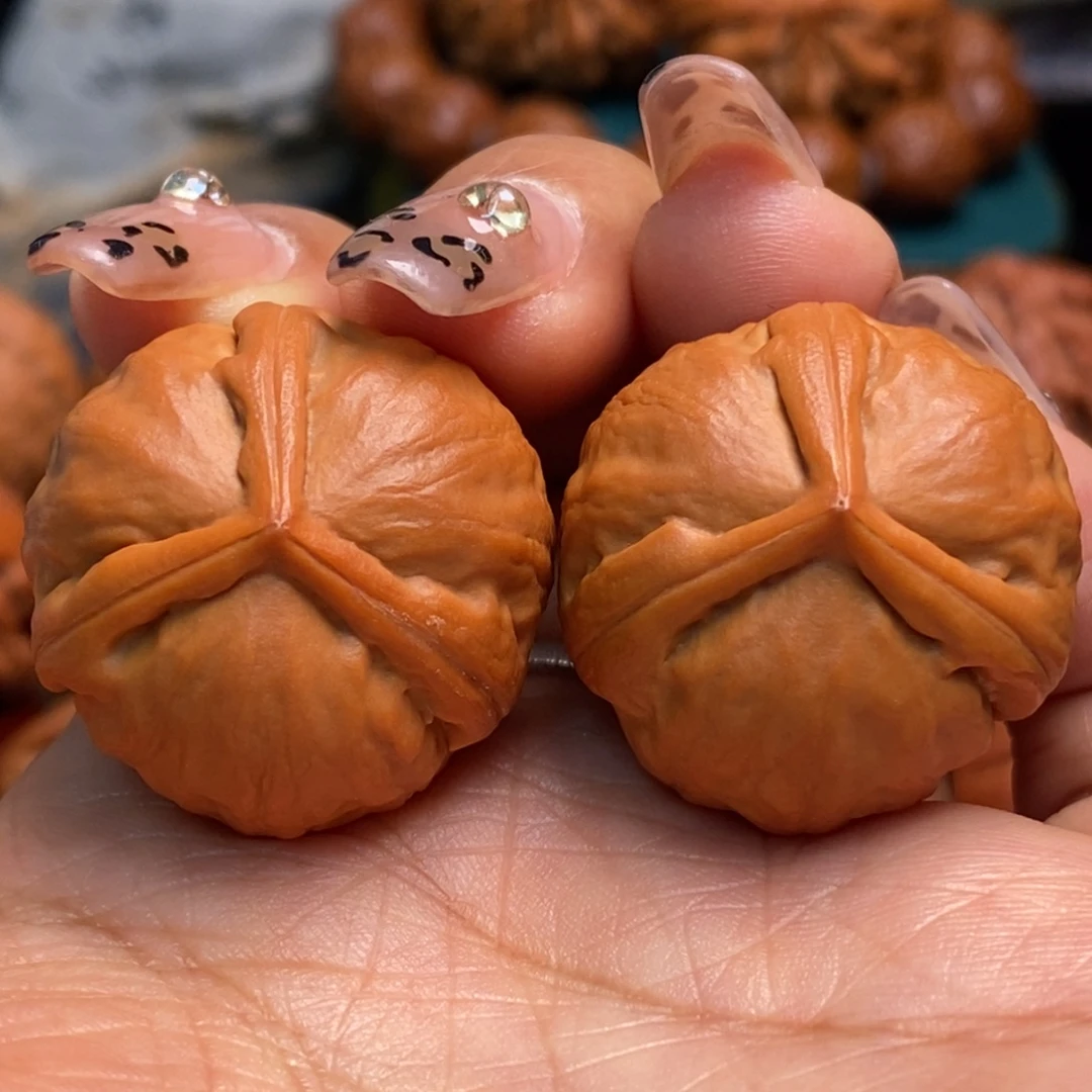 文玩核桃把件球奔
